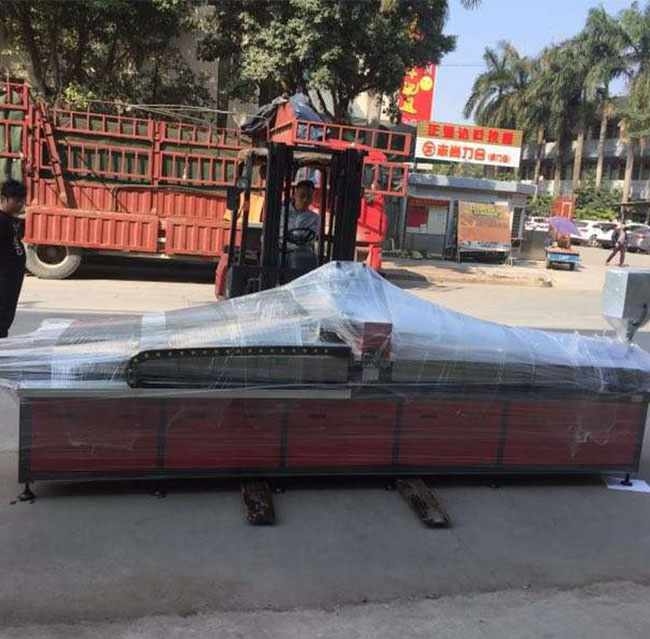 深圳劉總出貨三米數(shù)控鉆孔攻牙機